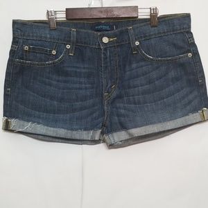 Levi's 513 boyfriend jean shorts size 9